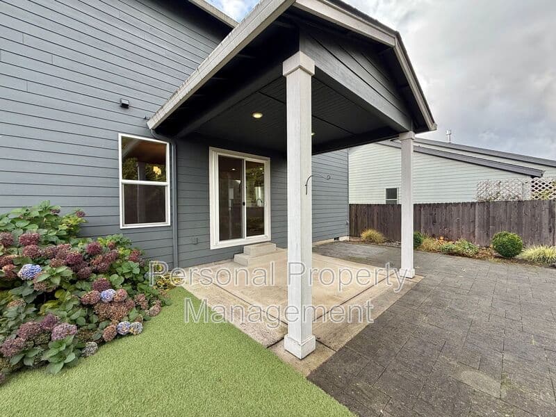 Vancouver House: 5502 NE 134th St