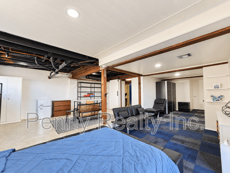 Escondido House: 9603 Indian Creek Way