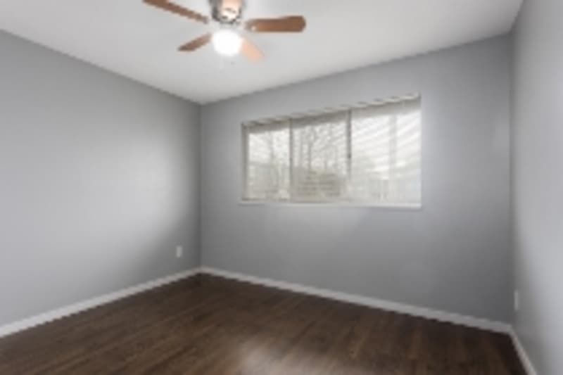 Kansas City Condo: 423 W 87th Pl