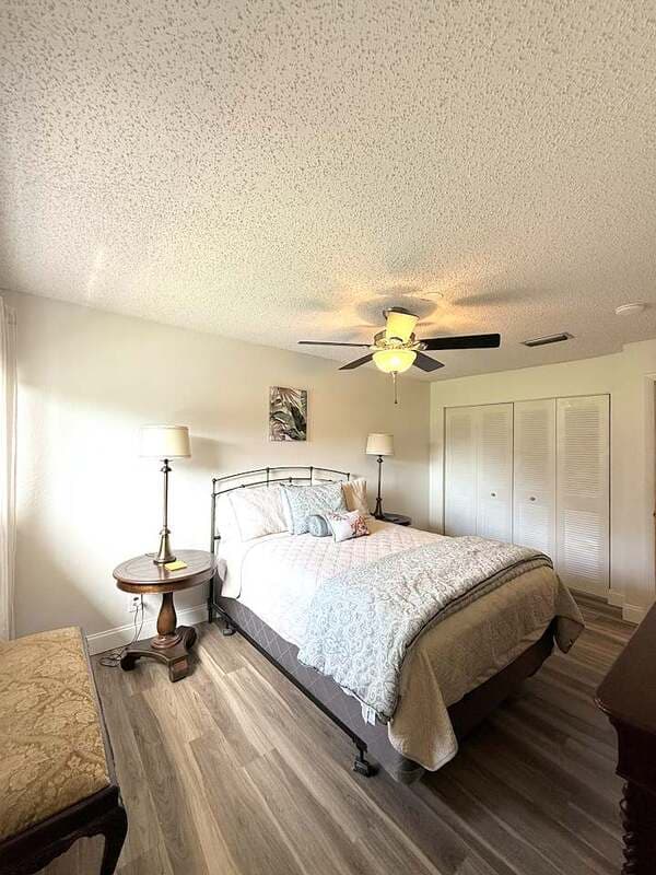 Temple Terrace Townhome: 8645 Lake Isle Drive - 1