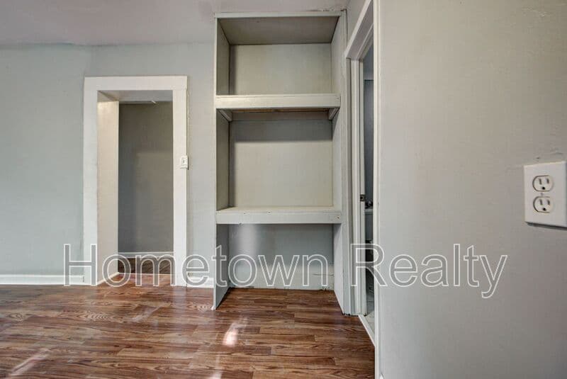 Oklahoma City House: 1801 E Madison Street