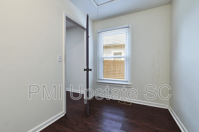 Greenville House: 79 Allen Street