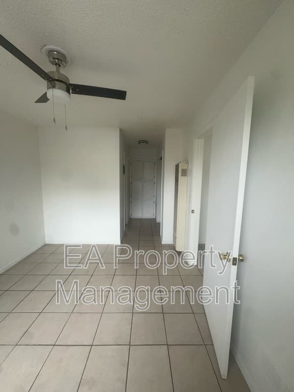 Albuquerque Condo: 10108 Comanche Rd NE