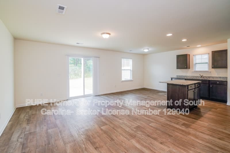 Irmo House: 240 Wahoo Cir