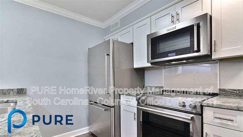 Columbia House: 1311 Old Manor Road