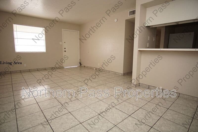 El Paso Condo: 4700 Maxwell Ave