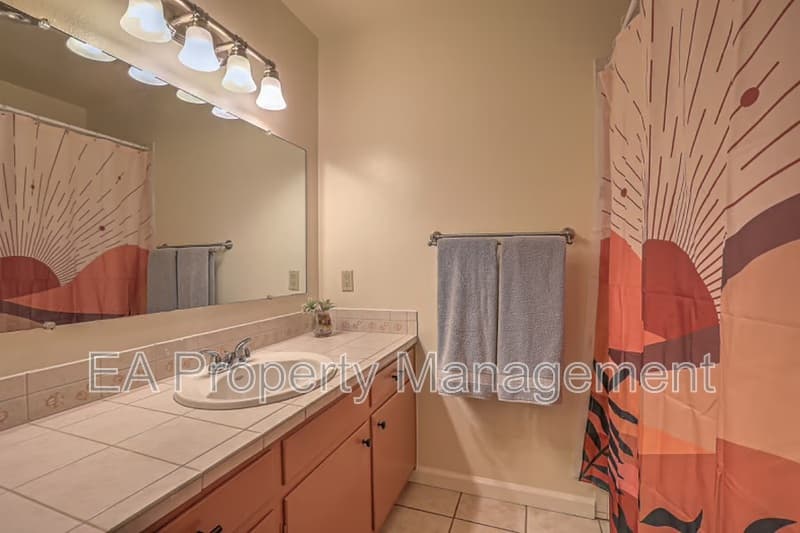 Albuquerque House: 9308 Gutierrez Rd NE