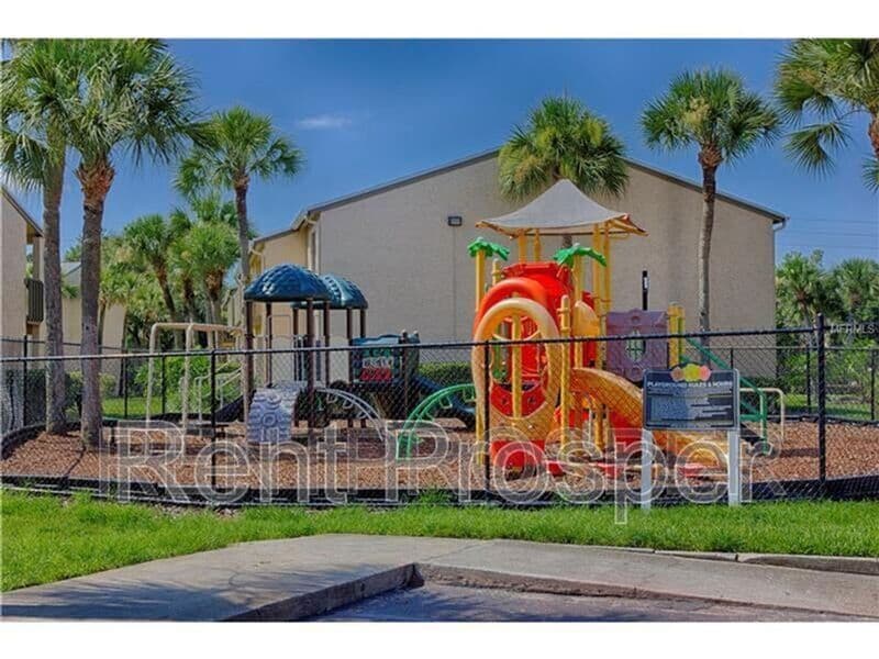 Orlando Townhome: 4267 S. Semoran Blvd
