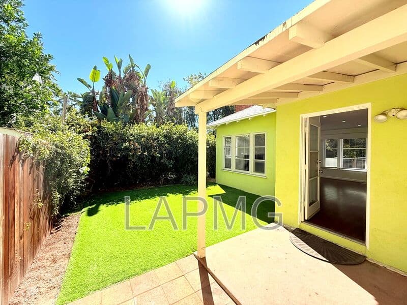 Pasadena House: 607-611 N. El Molino Ave.