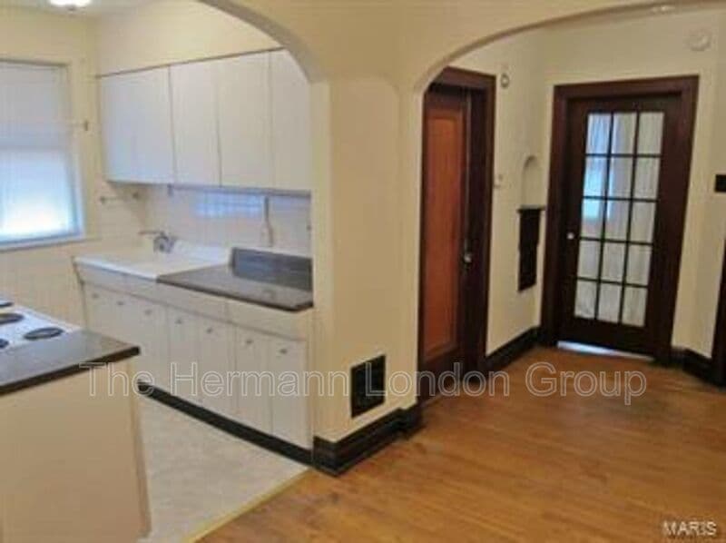 Saint Louis Condo: 4515-4517 Rosa