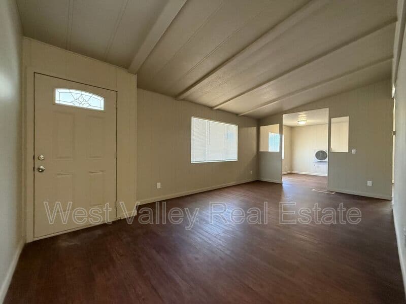 Maricopa House: 282 Mary Street