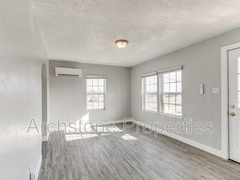 Oklahoma City Townhome: 1231 North Grand Boulevard