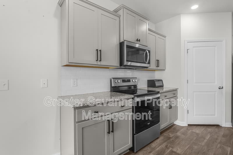 Pooler House: 110 Cole Street