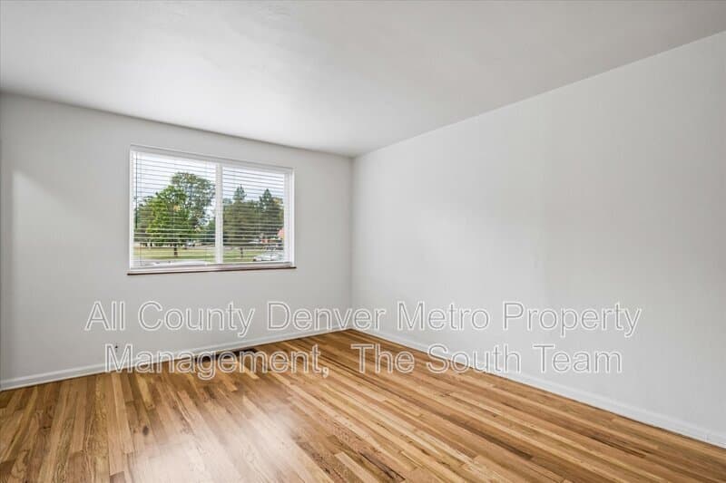 Aurora Condo: 10207 E 14th Ave