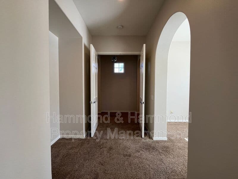 Simi Valley House: 5552 Evening Sky Dr
