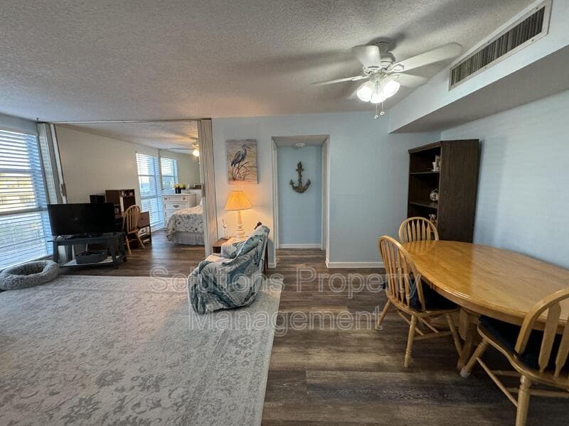 Cocoa Beach Condo: 4700 Ocean Beach Blvd