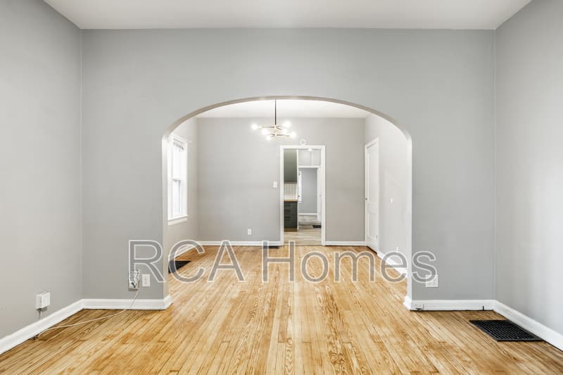 Indianapolis House: 1046 Bradbury