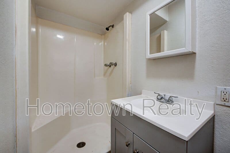 Oklahoma City House: 1109 NE 5th Terrace