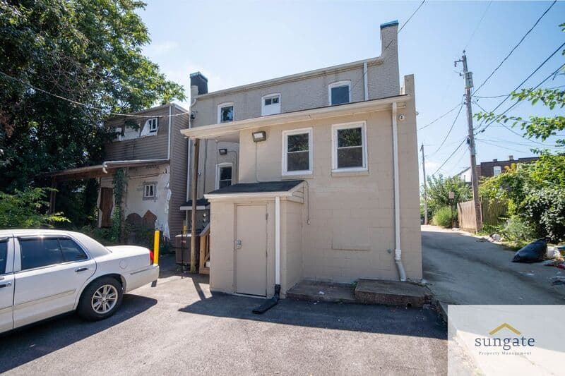 Baltimore Condo: 1602 Cypress St