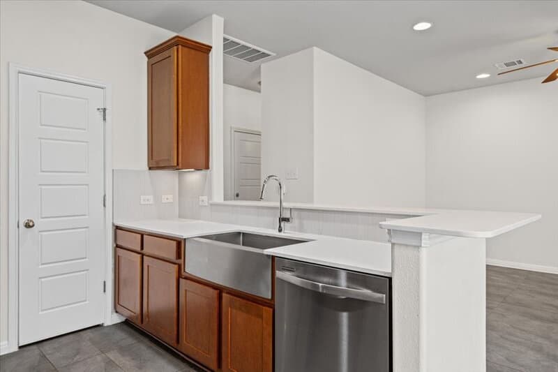 Austin House: 1502 Airedale Rd