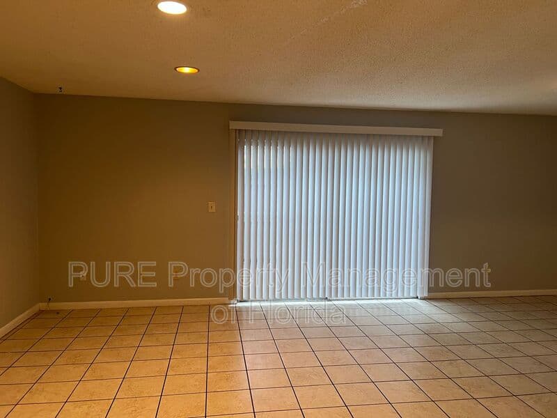 Ocala House: 629 NE 28th Avenue