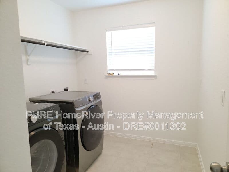 Round Rock House: 3201 College Park Dr