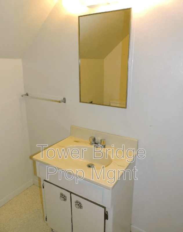 Sacramento House: 4424 T Street