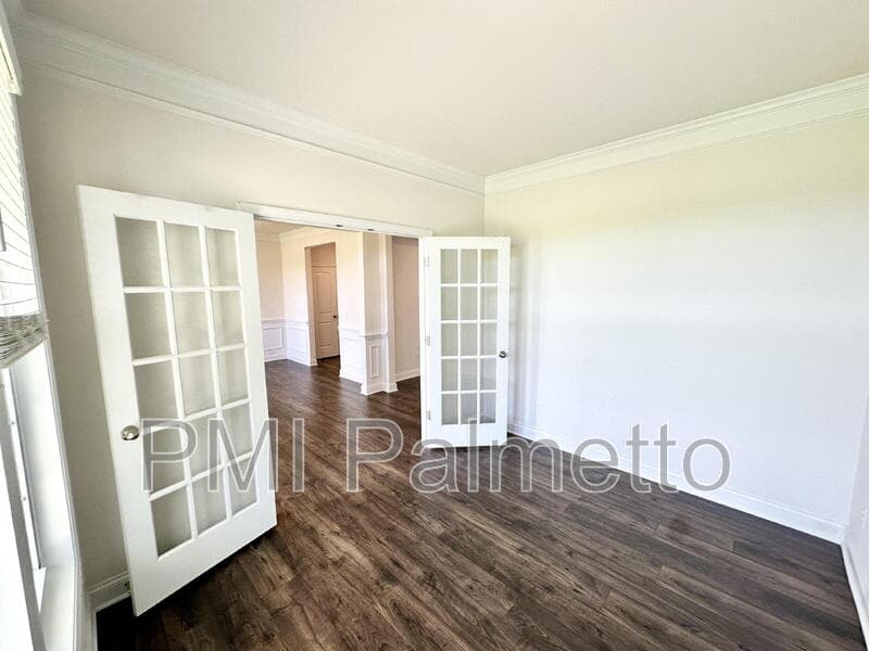 Blythewood House: 35 Golden Spur Ln