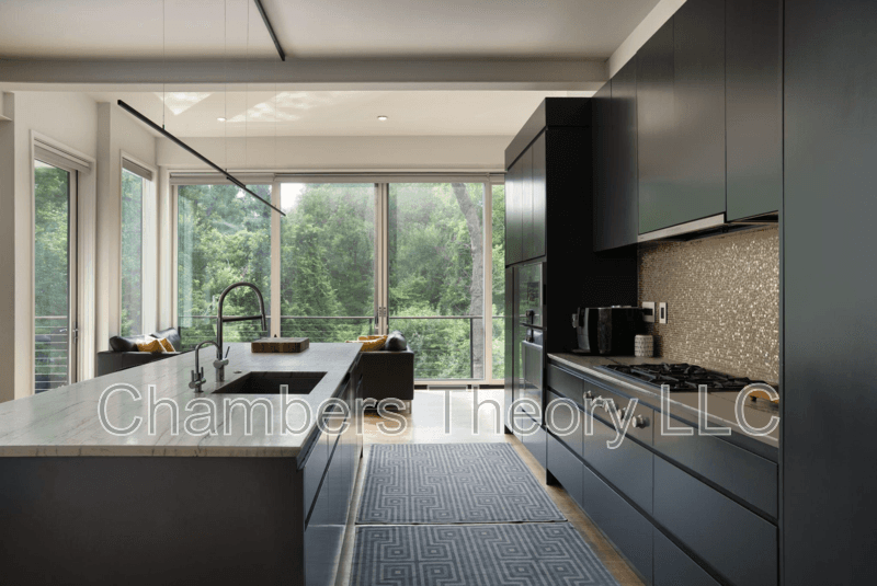 Washington House: 3820 Argyle Ter NW