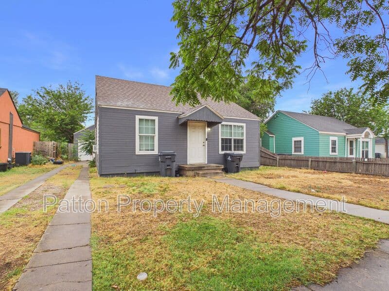 Amarillo House: 1209 SW 20th ( Main )