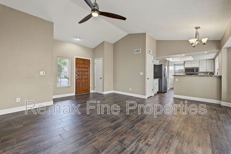 Phoenix House: 3306 E Taro Lane