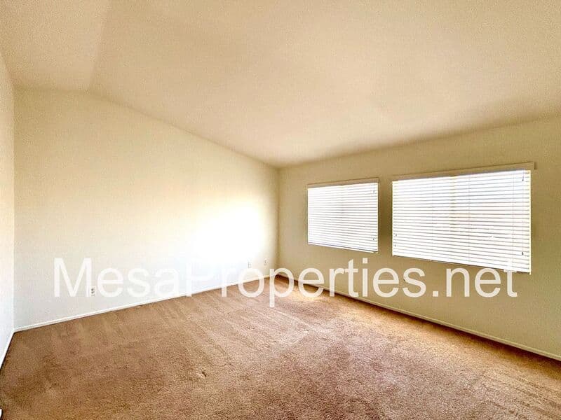 Victorville House: 12396 Ava Loma St.