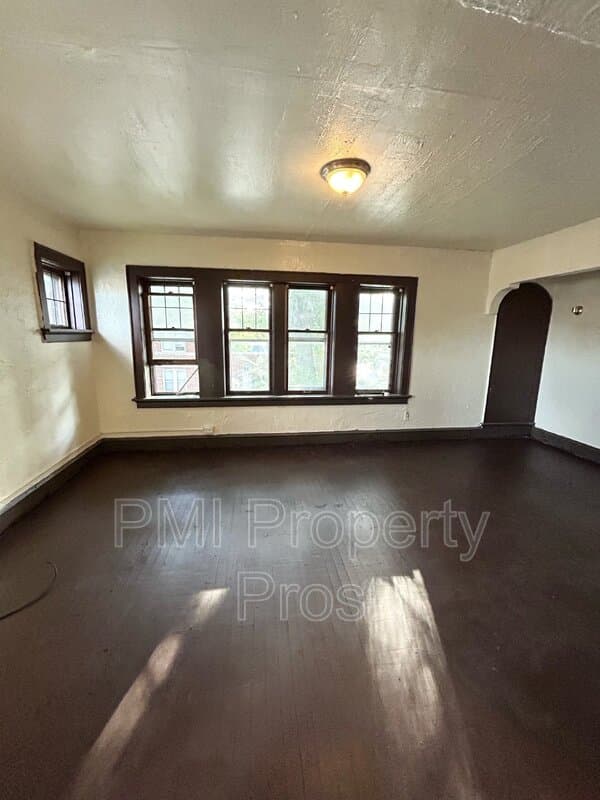 Milwaukee Condo: 3112 N 38th St