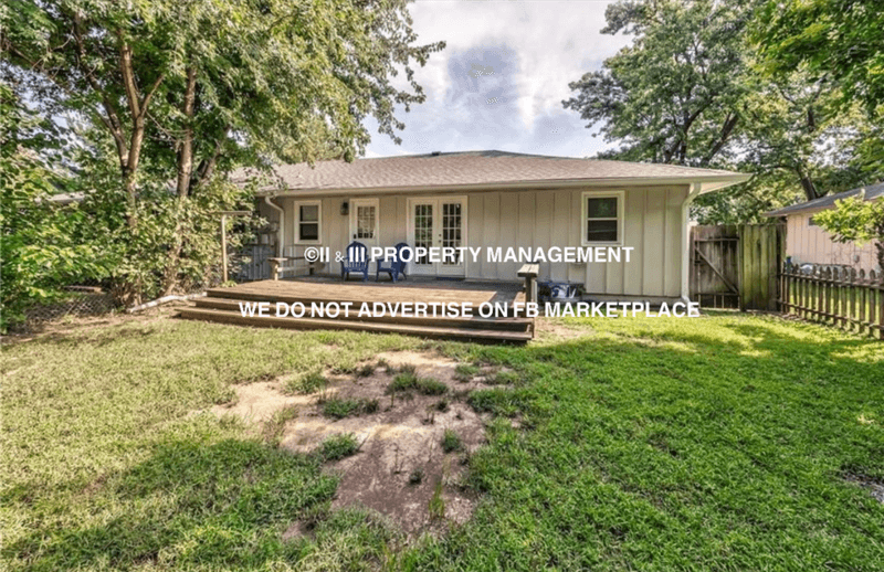 Shawnee House: 10822 West 49th Street