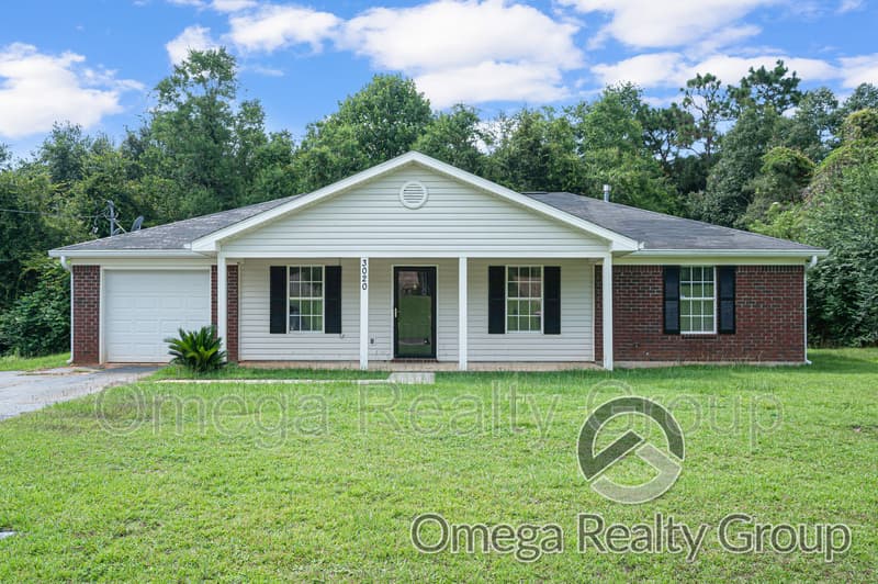 Mobile House: 3020 Barlett Dr