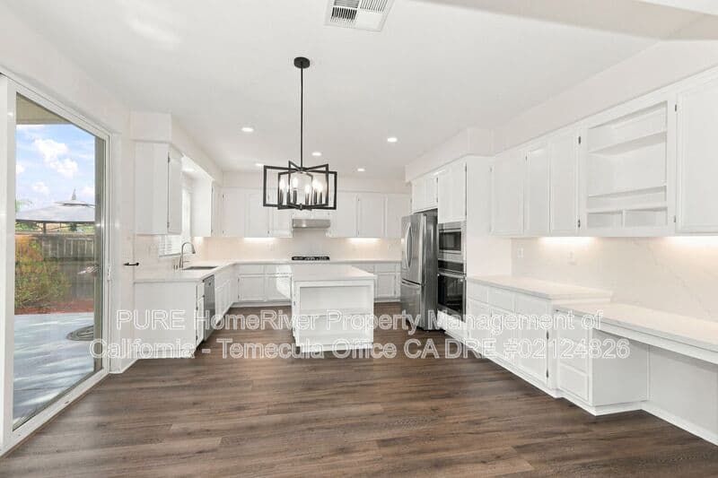 Murrieta House: 34111 San Sebastian Ave