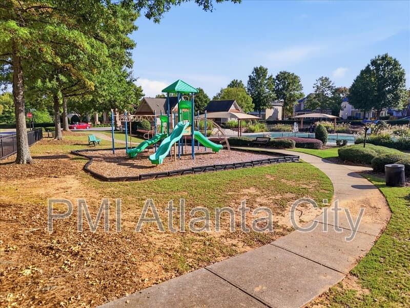 Suwanee Townhome: 4428 Grove Field Park NW