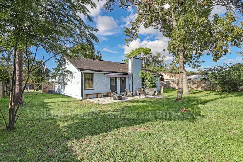 Jacksonville House: 5286 Julington Creek Road