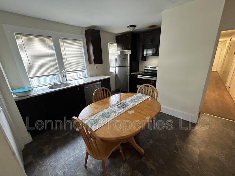 Boston Condo: 4 Glenway Street