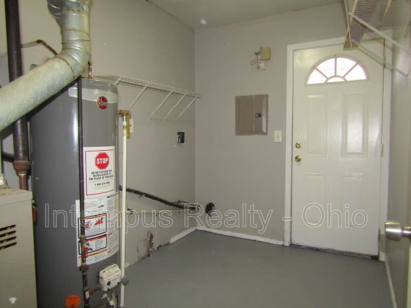 Cincinnati House: 6941 Gracely Dr