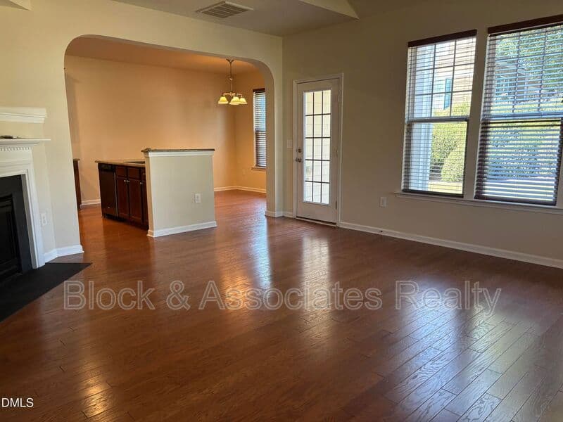 Wake Forest House: 1429 Kirkwood Hill Way