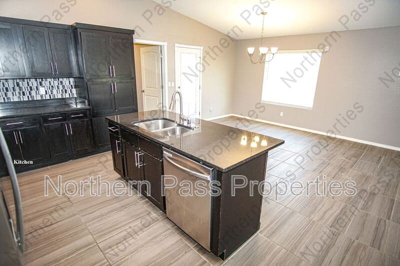 El Paso House: 14913 Tierra Isaiah