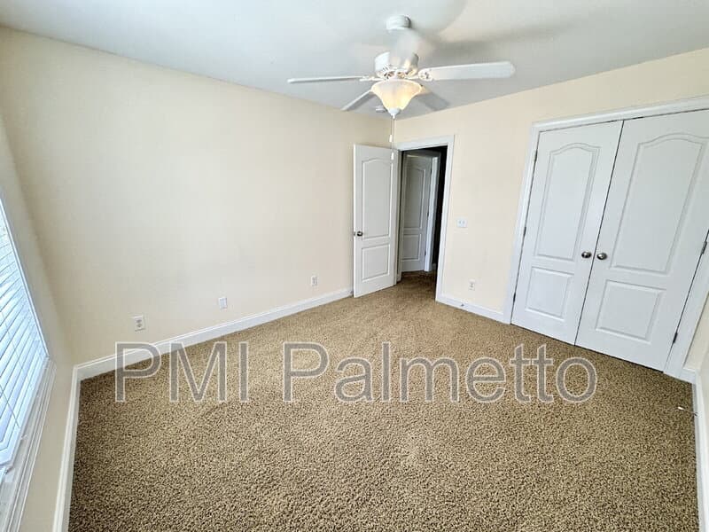 Lexington Townhome: 117 Park Ridge Way