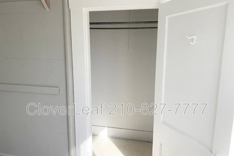 San Antonio Condo: 226 McLaughlin Ave