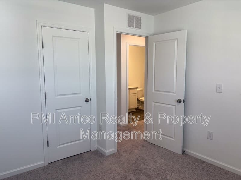 Gibsonton Townhome: 6371 Kay Morgan Lane