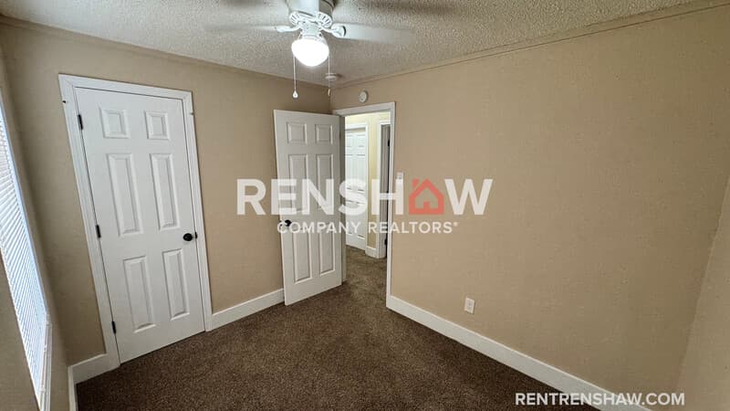 Memphis House: 822 Eyers Rd