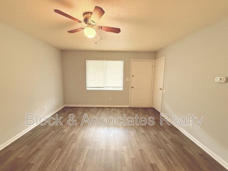 Randleman Condo: 308 Reece Ave