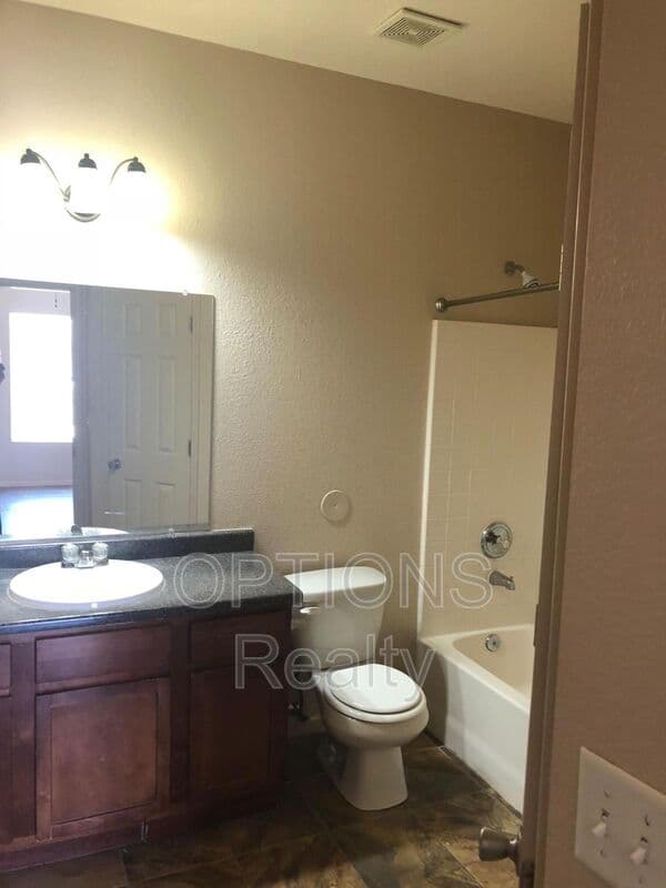 El Paso House: 8944 Herbert B