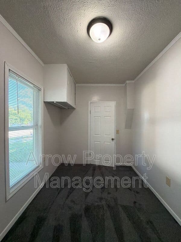 Eagle House: 625 South 3rd Street