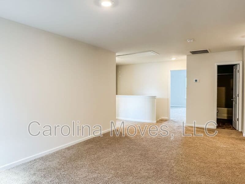 Greer House: 6 Corbel Dr